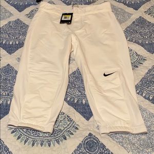 NWT Woman’s White kneehigh Nike baseball pants